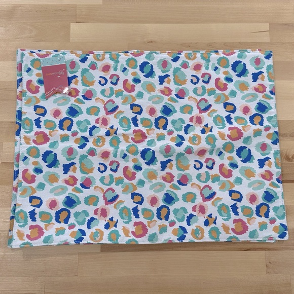 New! 2pc SunMoonSky 100% Cotton Oversized Placemats Bright Cheetah Collection - Picture 3 of 8